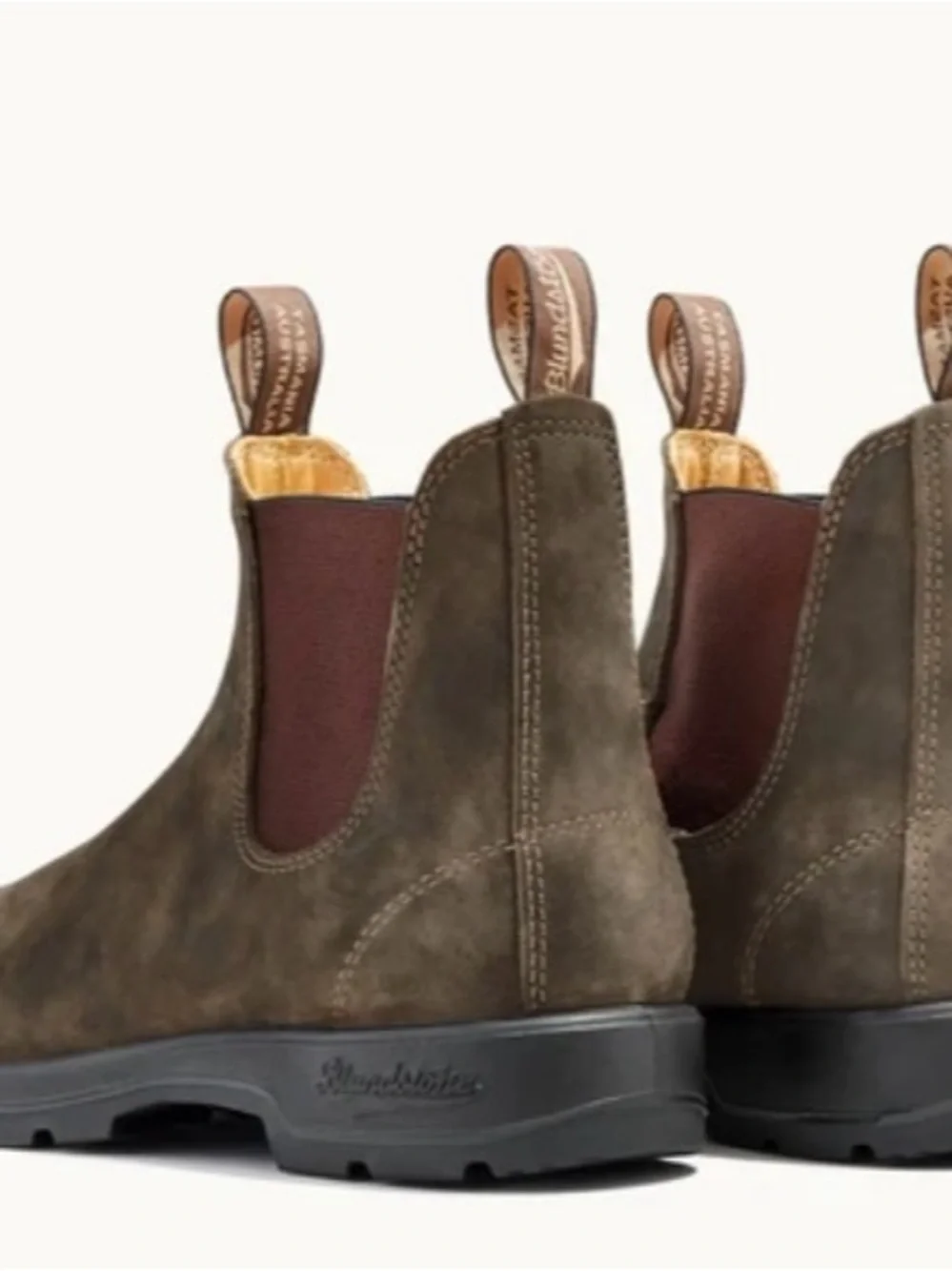 Blundstone Women’s Olive/Burgundy Chukka Pull-On Boots